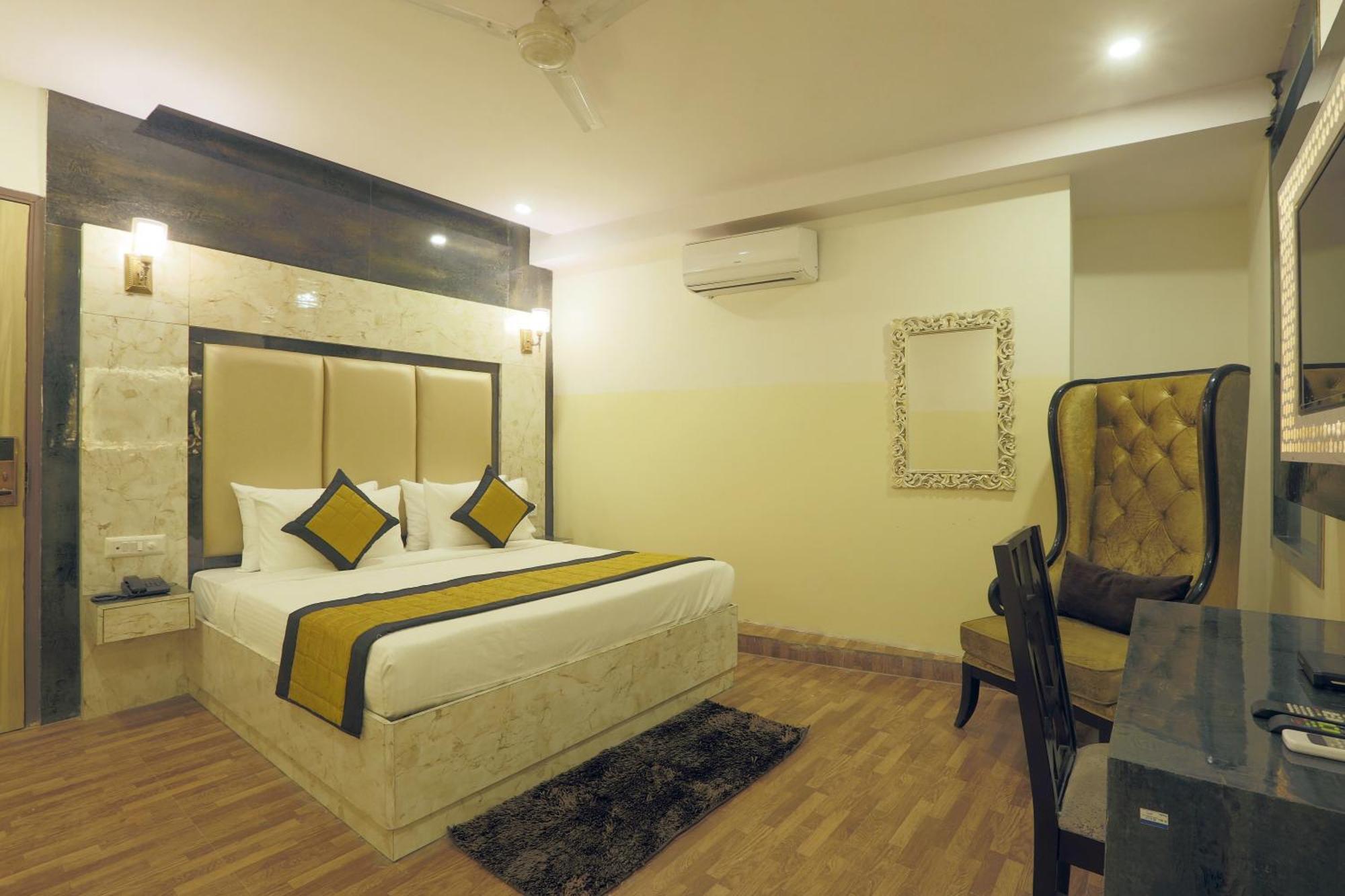 Bed and Breakfast Plazzo Prime Plaza At Delhi Airport à New Delhi Extérieur photo