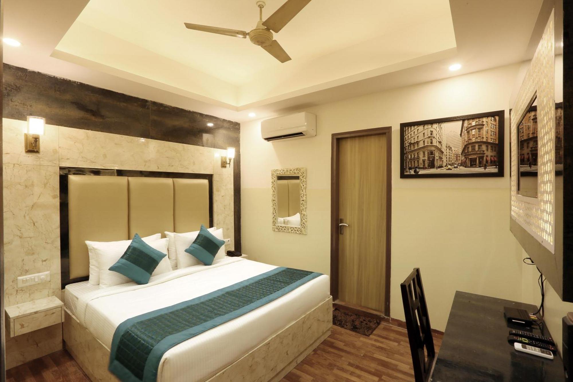 Bed and Breakfast Plazzo Prime Plaza At Delhi Airport à New Delhi Extérieur photo